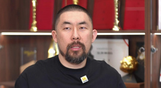 日本伦理年轻的子
